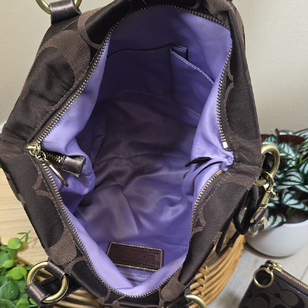 Coach Poppy Spotlight Tote and Matching Wallet - Picture 11 of 14